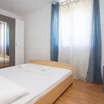 Near Hangar Apartman