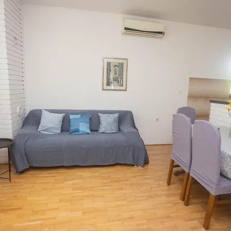Apartment Near Hangar Vodice