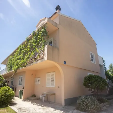 Apartment Near Hangar Vodice