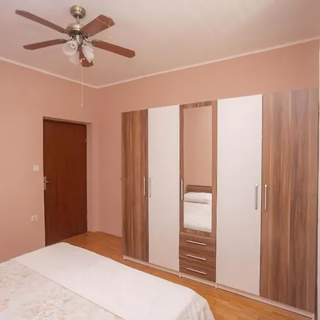 Apartmán Near Hangar